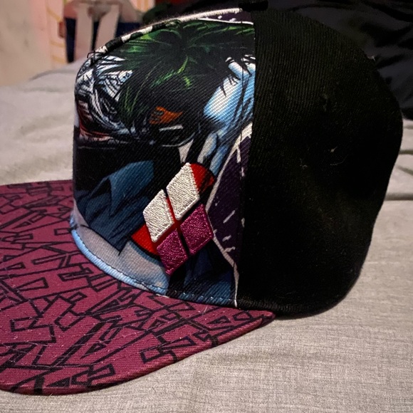 DC joker and Harley Quinn hat - Picture 2 of 5